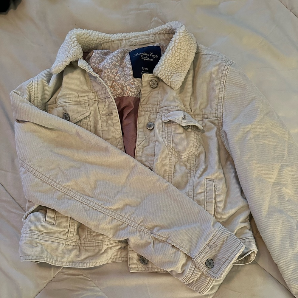 Thick corduroy and sherpa jacket (slightly cropped)